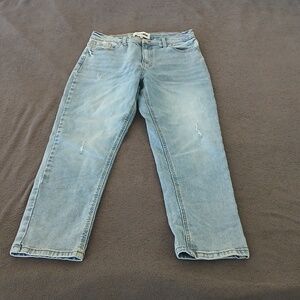 Fashion Nova Women's Light Wash Relaxed Jeans